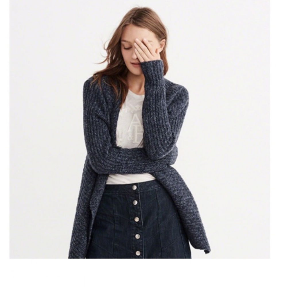 Abercrombie & Fitch knitted cardigan